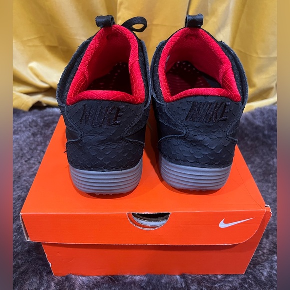 Men's Nike Solarsoft Woven Premium Moccasin Yeezy Black Snake - Pre worn - Picture 4 of 8